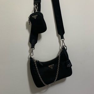 Prada Re-Edition 2005 nylon shoulder bag